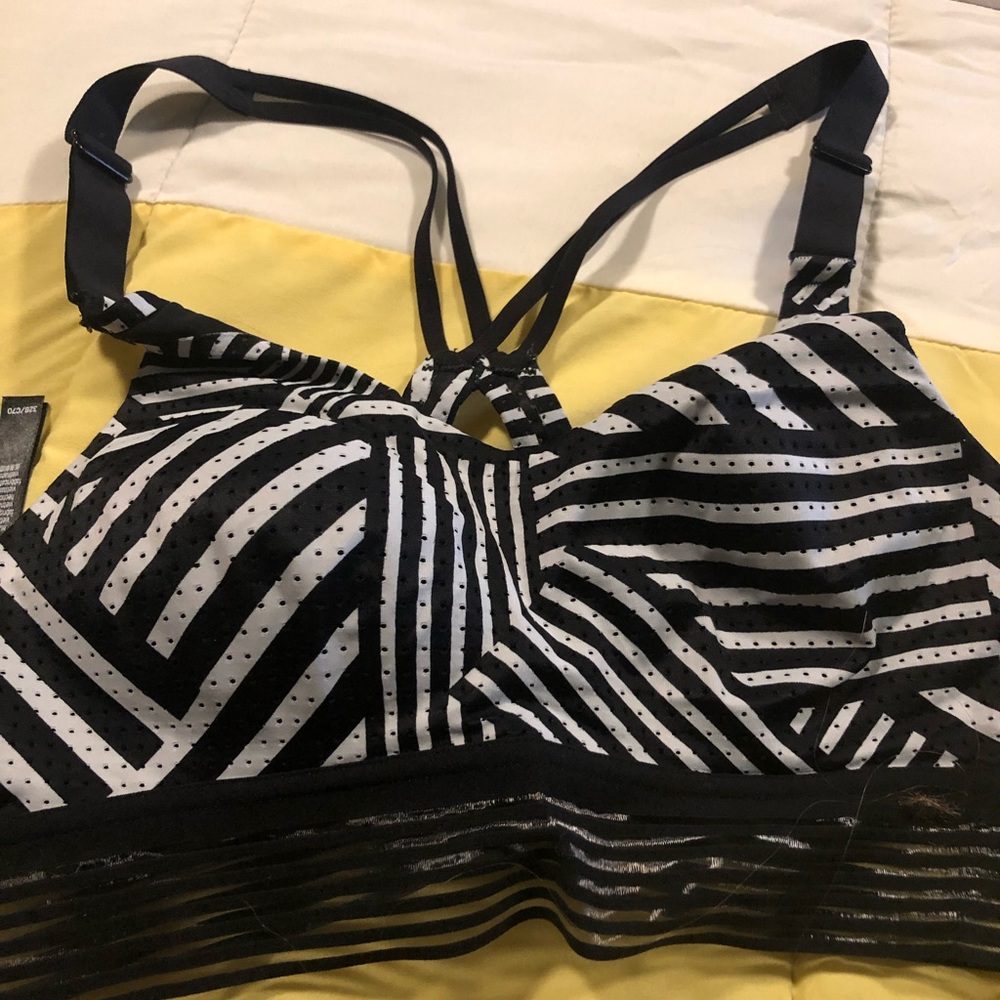 Victoria secret sport 32B